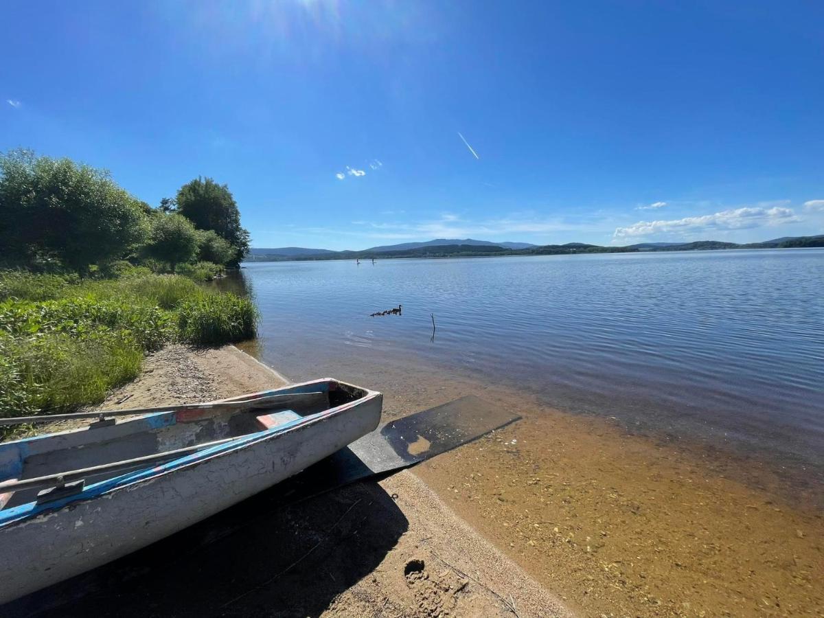 Hobiti Chatka Lipno Cerna v Posumavi Luaran gambar