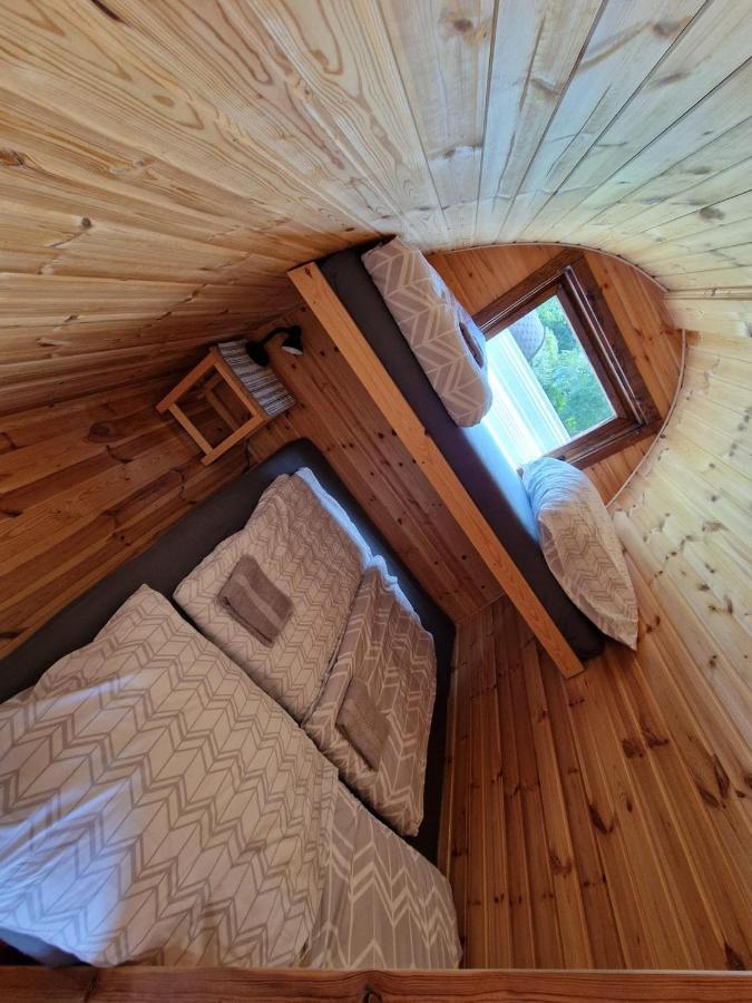 Hobiti Chatka Lipno Cerna v Posumavi Luaran gambar